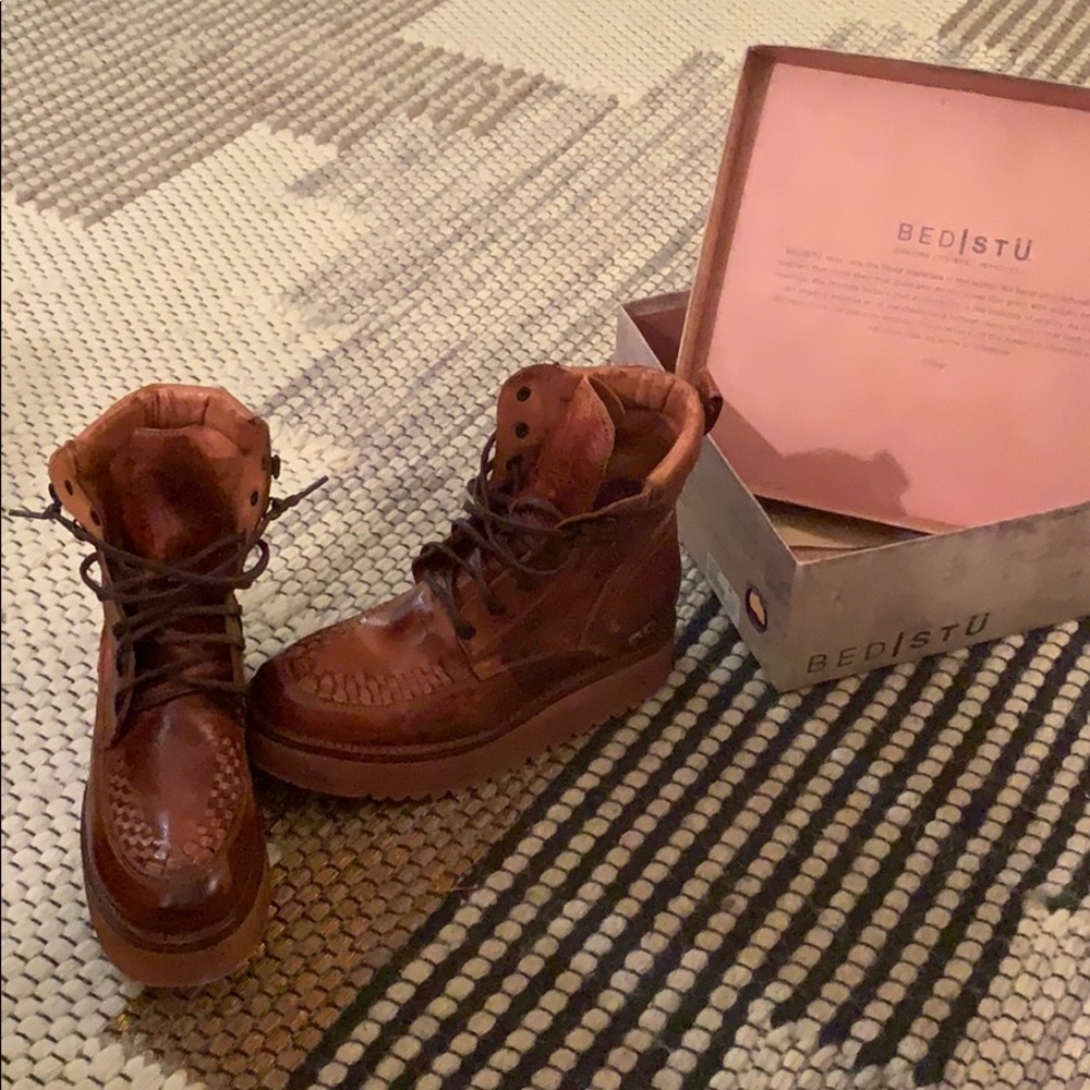 BED STU Free People Cognac Dip boots